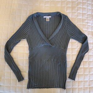 CABI Hourglass Long Sleeves Ribbed Silk Blend V-Neck Top #721, Size Medium